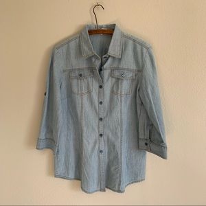 Hester & Orchard Light Wash Denim Button Up sz M